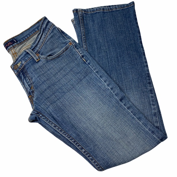 Levi's | Jeans | Levis 528 Curvy Cut Bootflare Jeans H9 | Poshmark